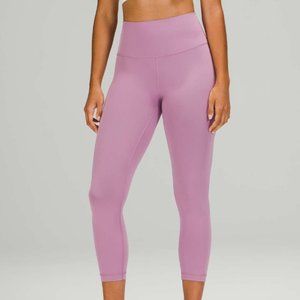 NWT Lululemon wunder Train 23" color Jubilee size 6